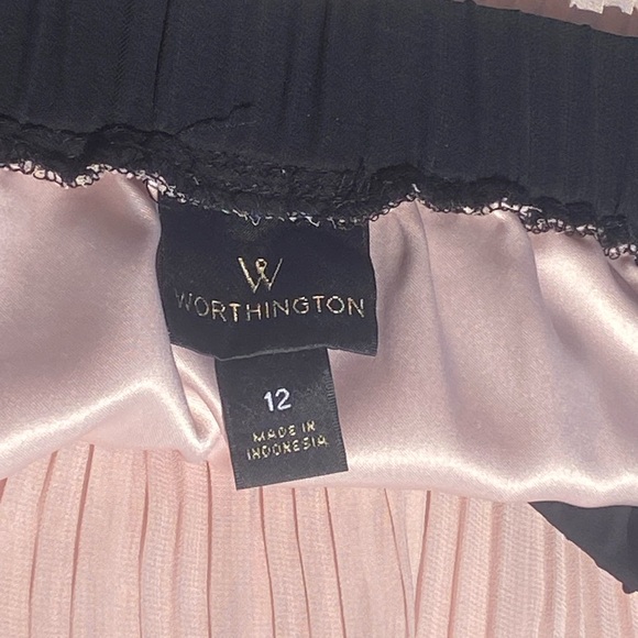 Worthington Two Tier Fully Lined Pink & Black Sheer Pleated Skirt - Picture 4 of 5